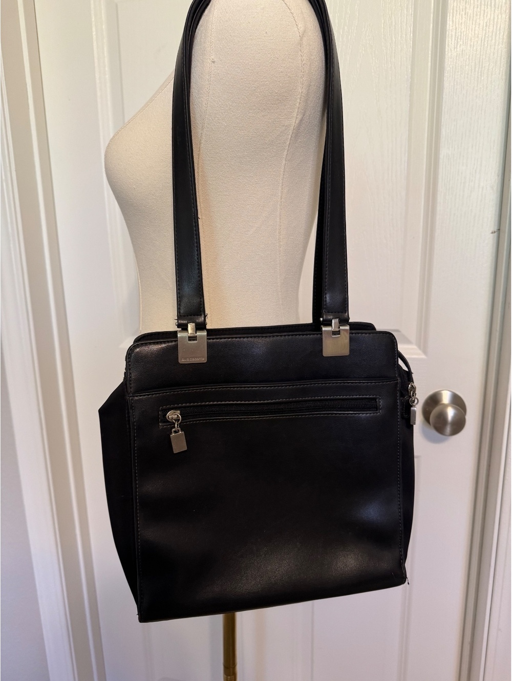 Liz Claiborne Black Medium-Sized Shoulder Bag Purse